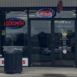 LED Locksmith Neon Sign, 20″×10″