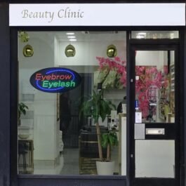 LED Eyebrow Eyelash Sign, 19″×9.5″