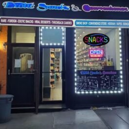 LED Snacks Neon Sign, 16″x8″