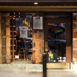 LED Cold Ones Neon Sign, 20″x10″